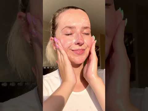 ژل شستشو پاکسازی پوست و تقویت پوست