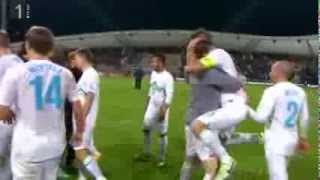 Soccer fail - Player accidently kicks his teammate in crotch