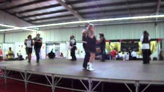 Ten Steps Texas Style.wmv par Country Passion cazaux