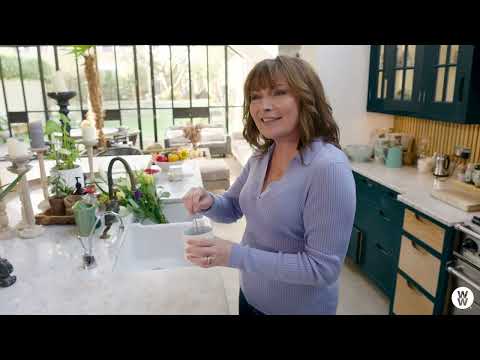 The WW 10 with Lorraine Kelly - video from WW