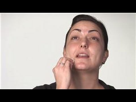 Video: How To Use Facial Toner