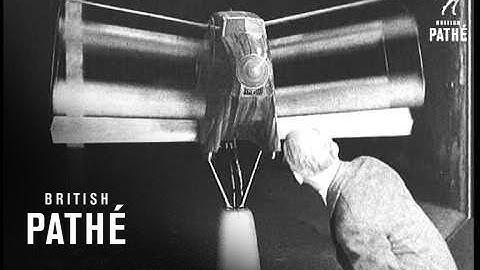 New Type Of Plane Demonstrated In USA (1937)