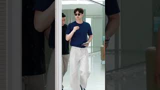 Download Lagu some of my favorite Gong Yoo's airport looks #fashion #gongyoo #shorts #kdrama #goblin #coffeeprince MP3