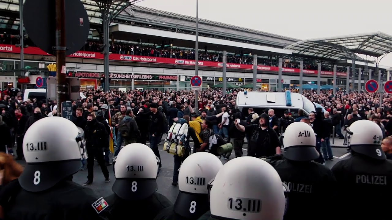 'Inside HogeSa' - Der Trailer zur Doku (92 min, 2018)