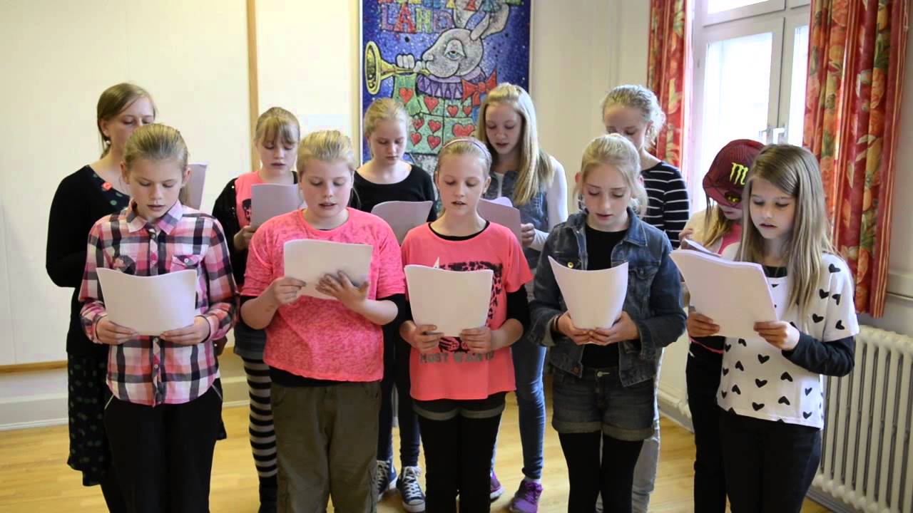 i skoven skulle være gilde konfirmation i skoven skulle være gilde konfirmation