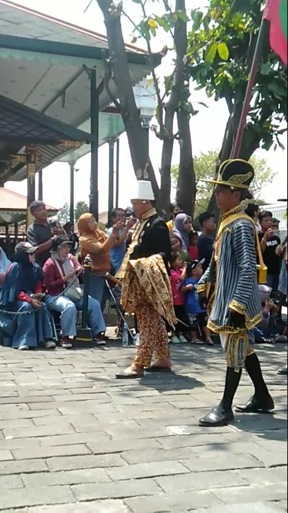 prajurit keraton ngayogyakarta. dalam grebeg mulud 2023 #karnaval #grebeg maulud#prajurit
