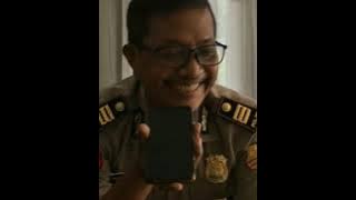 VIRAL.. A CHEATER CUES TO BE A POLICEMAN AND IS WORKED OUT BY A POLICE OFFICER.. THE ENDING IS EX...