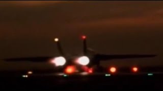 緊急発進するイラン空軍のF-14トムキャット