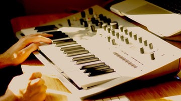 Korg Minilogue Sound Demo: Part 2 | (Free Custom Patches) (Raw sound)