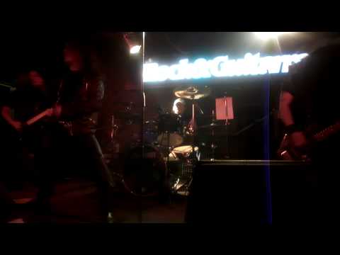 Killer Wolf en Rock y Guitarras, excelente!