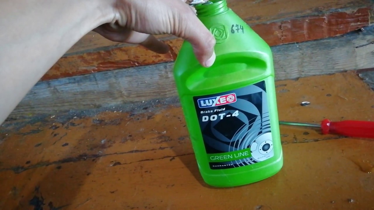 Прокачка дисковых тормозов на мотоцикле - YouTube