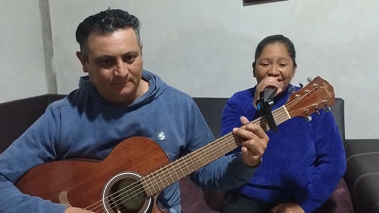 Con estas cenizas señor.Autor:Lourdes Montgomery. Canto para imposición de cenizas.