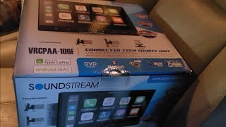 Unboxing Soundstream VRCPAA106F 10.6' Radio With Adjustable Display☆ Apple Carplay And Android Auto