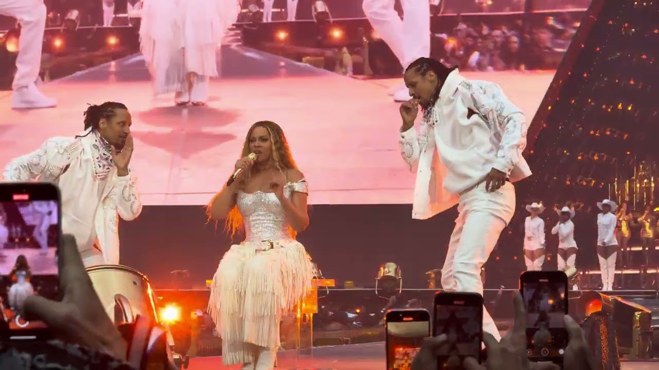 Beyoncé - Freedom + YA YA | COWBOY CARTER TOUR (London Night 2) 4K