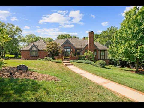 10720 S Cedar Niles Circle, Olathe, KS home video tour