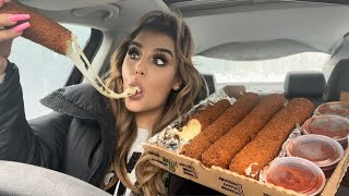 EATING THE BIGGEST MOZZARELLA STICKS IN THE WORLD 🌎