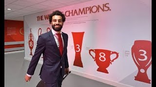 مشهد رائع لمحمد صلاح اثناء نزوله مع لاعبي ليفربول  ملعب انفيلد قبل مباراه برايتون  اليوم 13/5/2018