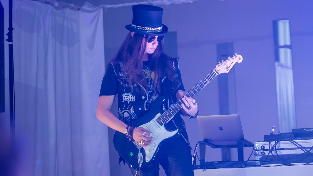 Slash - Fill My World solo Cover - YouTube