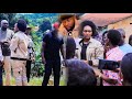Ewa Eddy kenzo ne nyamutoro bibino abantu bo bagamba bwati omuyimbi akakasiza nebya sente omwana...
