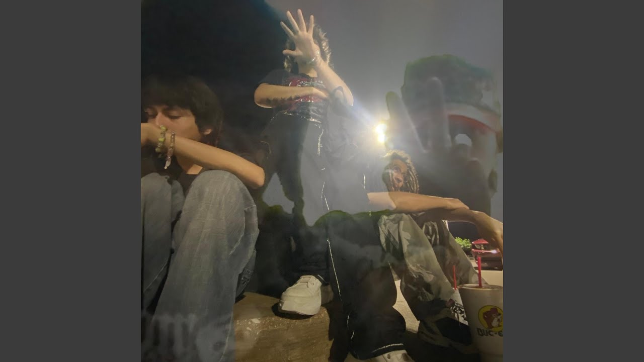 Παρακολούθηση Save us both (feat. Zixdown) στο YouTube Παρακολούθηση Save us both (feat. Zixdown) στο YouTube