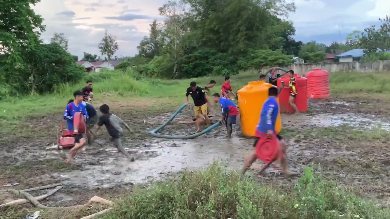 Latihan bersama lomba ketangkasan pemadam kebakaran barabai