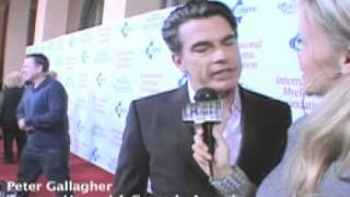 Peter Gallagher at Myeloma benefit honoring Peter Boyle