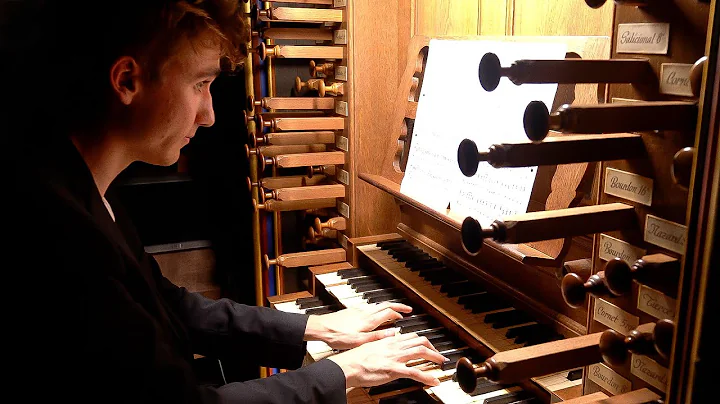 MARCHE TRIOMPHALE - French Cathedral Organ Strasbo...