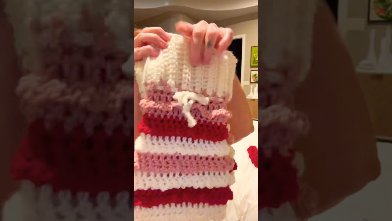 Cute crochet cupcake 🧶 leg warmers 