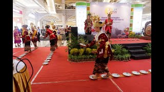 Penampilan Tari Piring Dua Belas Di Yogyakarta