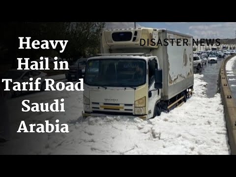 Cars stuck in the hail of Taif Road in Riyadh, Saudi Arabia 🇸🇦