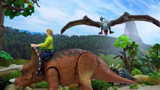Dunia Dinosaur | Bahasa Indonesia | BIBO dan Mainan