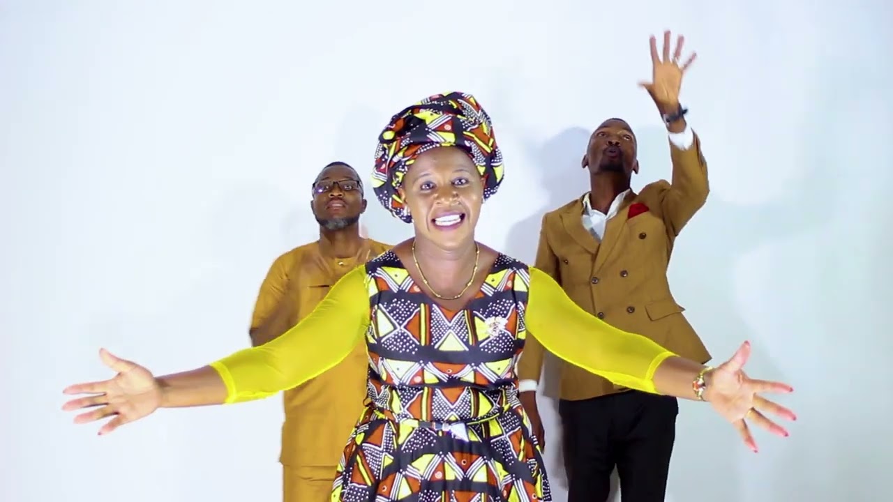 Kumwamba Kudzandibakila by Chippo Nyirongo Masikamu ft Evance 