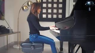 Guest Artists in the Classroom: Lincoln Trio's Marta Aznavoorian performs Jean Sibelius’s Etude