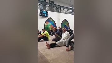 آيات بينات من الذكر الحكيم من سورة الإسراء من مسجد عائشة رضي الله عنها من نانت
