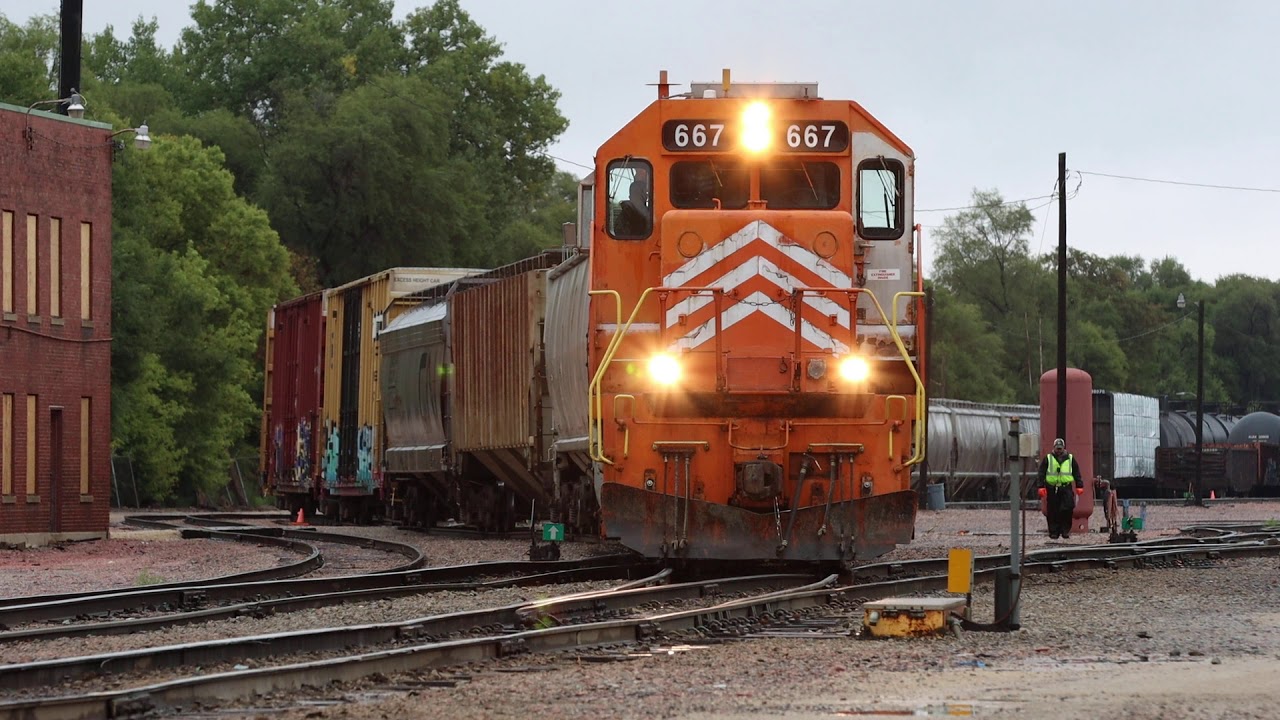 EJE 667 Works the Waterloo, Iowa Yard (09-09-2020) Part III