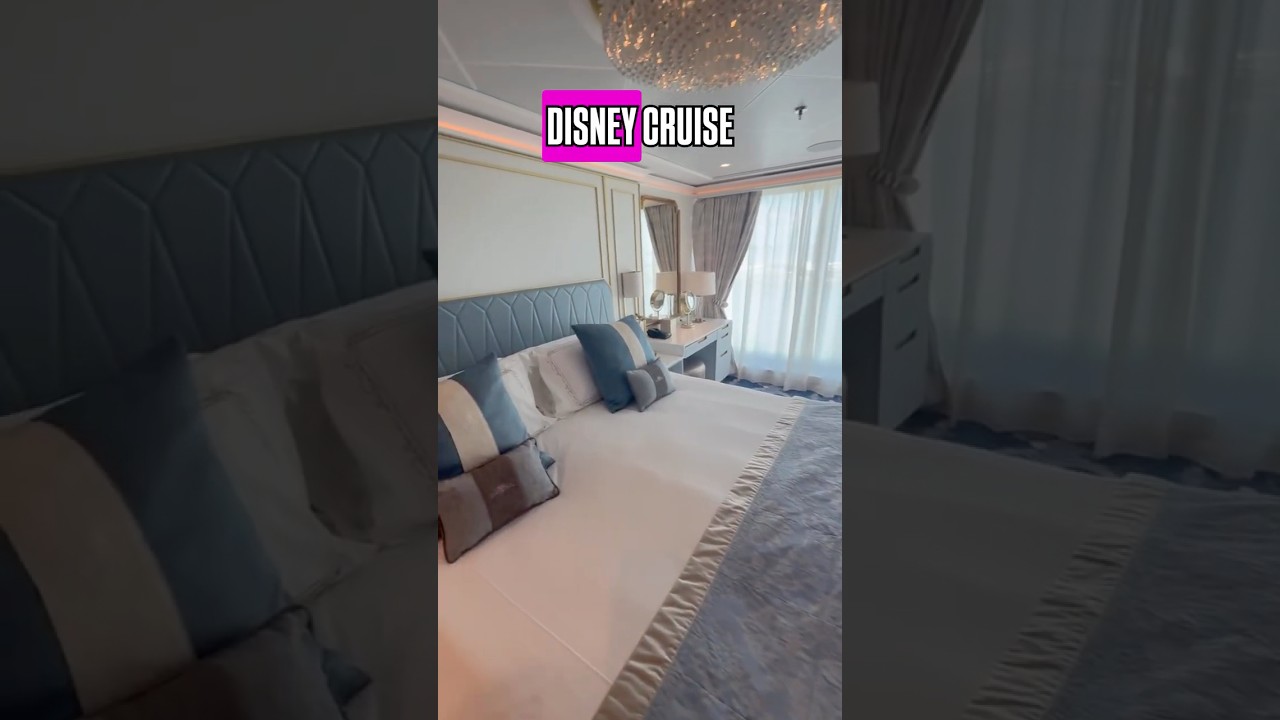 Give the gift of a Disney Cruise this Holiday Season!  