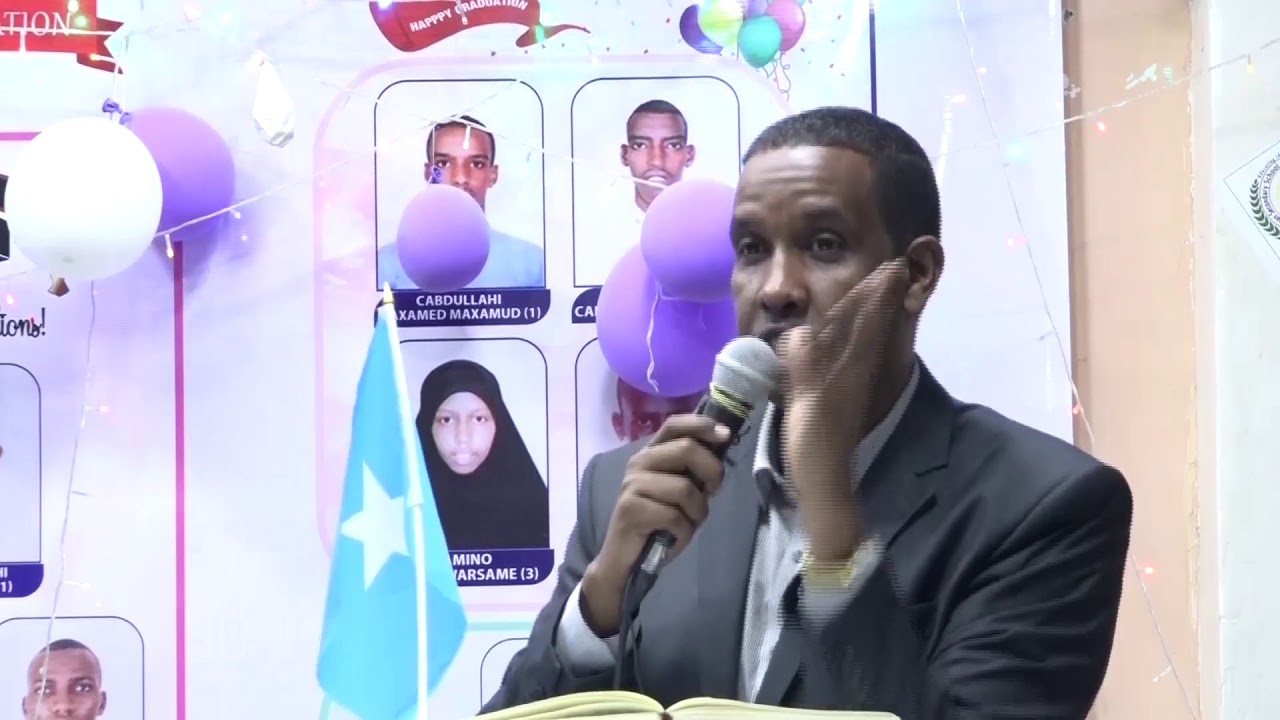Ma dooneysa inaad horumar gaarto jaamacad la'aan||Ustaad Abdiwahab