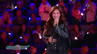 Thumbnail for Andrea Berg - Sag niemals nie (Live-Clip Schlagerbooom Open Air Kitzbühel)