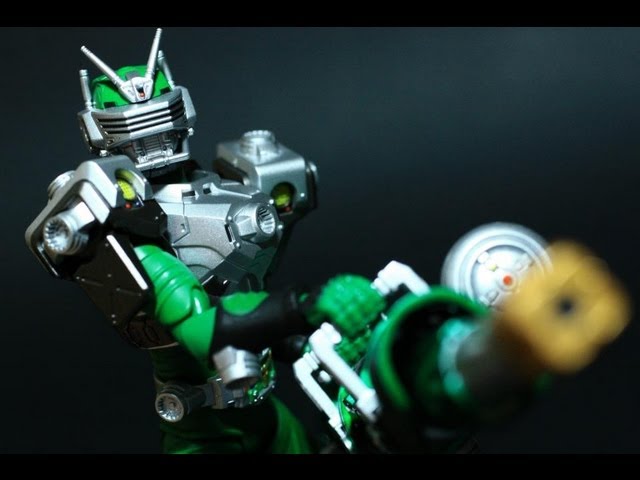 Toy Review: S.H. Figuarts Kamen Rider Zolda - YouTube