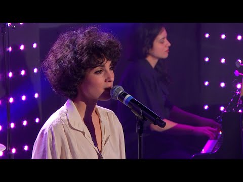 Barbara Pravi  - Voilà (Live) - Le Grand Studio RTL