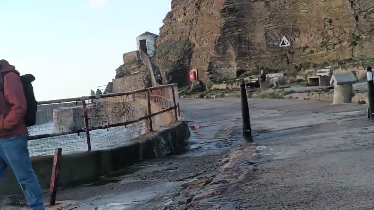  Very big seas !!!!!! No way man !!!!!!