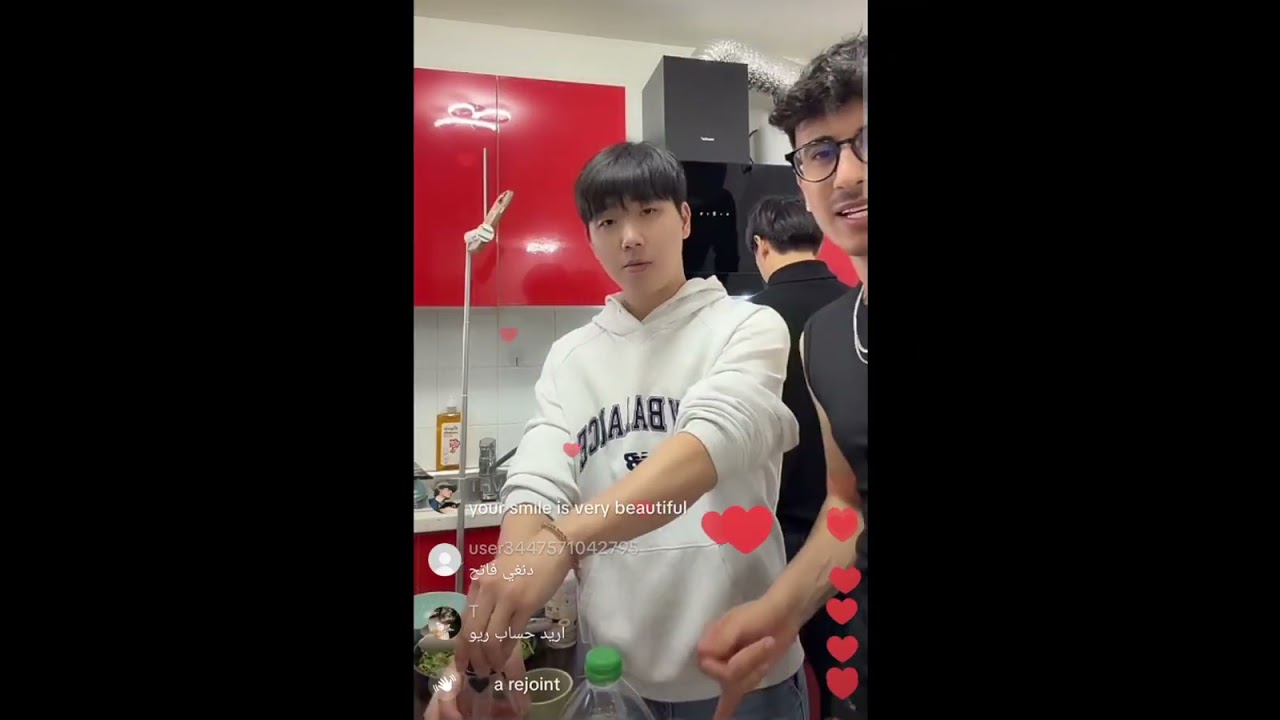 علاء وريو بفرنسا رفقة باستري + طبخ باستري للمشاغبان علاء وريو + مقالب ب تايلور وهيون واوزي ودراكولا 