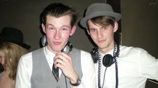 Famous Callum Turner family background. His mom and dad Net Worth