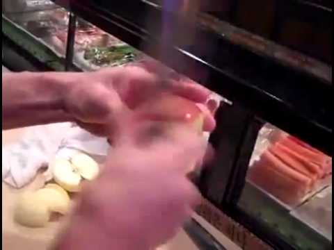 How to peel apple like a boss