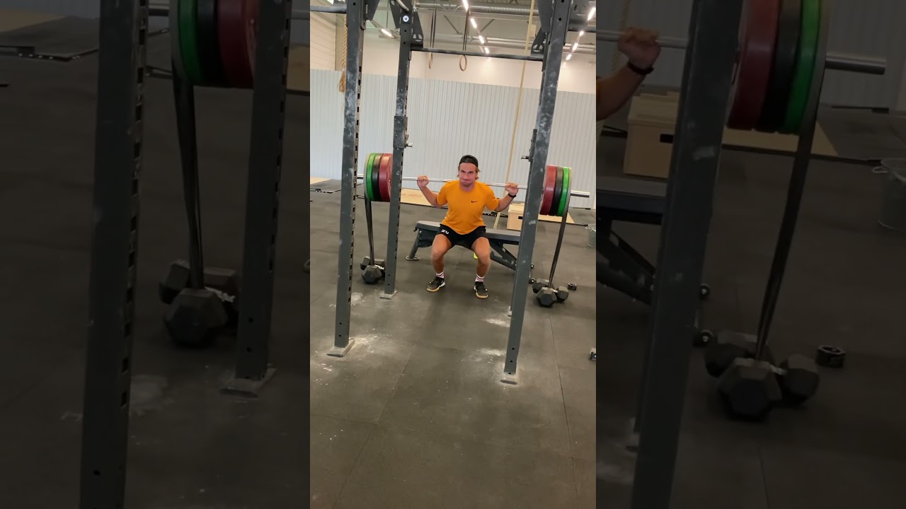 Takakyykky kumivastus / Back squat band resistance