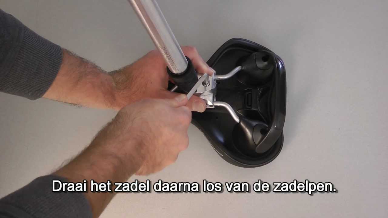 domein afbreken micro Zadel afstellen (E-bikez) - YouTube