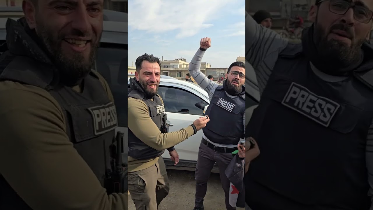 لقاء الاهالي مع الثوار في مدينة الرستن في ريف حمص الشمالي