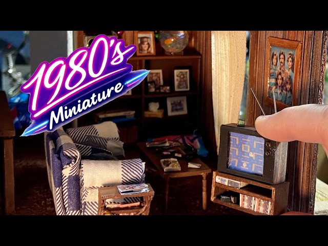 Miniature 1980s Family Room the Fairfield House featuring‬