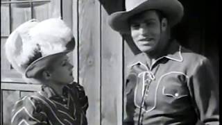 32 GENTLEMEN WITH GUNS (1946), Buster Crabbe, Fuzzy St. John