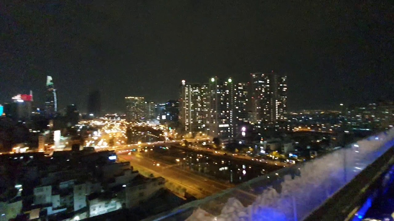 Saigon kattoterassi.